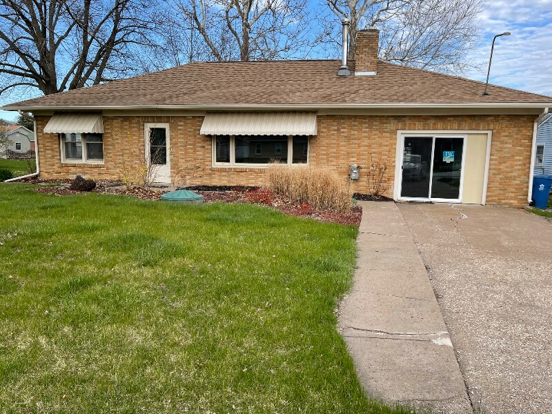 3824 15th Street B in Moline, IL - Building Photo