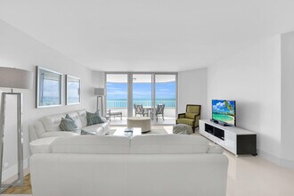 500 S Ocean Blvd in Boca Raton, FL - Building Photo - Building Photo