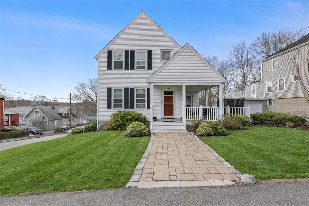 189 Kendrick Ave in Quincy, MA - Building Photo