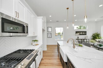 2432 Harrington St in Houston, TX - Building Photo - Building Photo