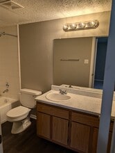 Lakeview in Fort Worth, TX - Building Photo - Building Photo