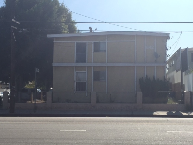 842 N Wilmington Blvd in Wilmington, CA - Building Photo