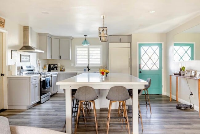 1262 Via Pavion in Santa Maria, CA - Building Photo - Building Photo
