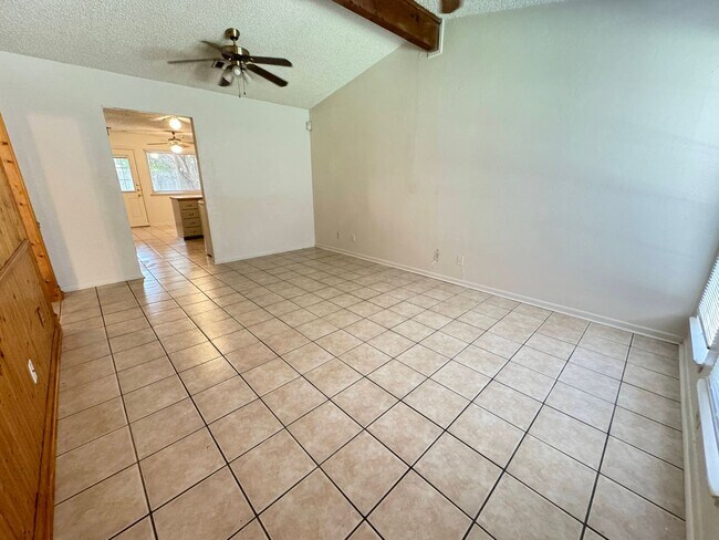 2404 Shoemaker Dr in Killeen, TX - Foto de edificio - Building Photo