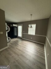 5768 Old Gordon Rd in Mableton, GA - Building Photo - Building Photo