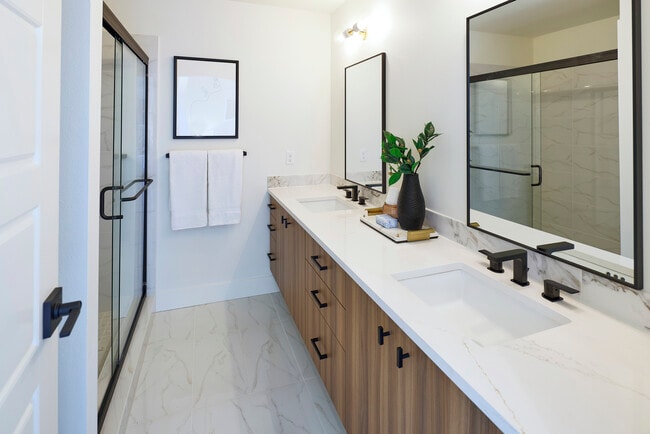 140 Sacramento Townhomes