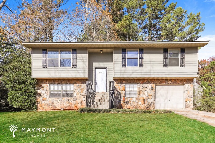 8138 Englewood Trail in Riverdale, GA - Building Photo