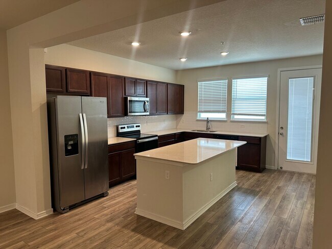 10409 Folly Bch Rd in Orlando, FL - Building Photo - Building Photo