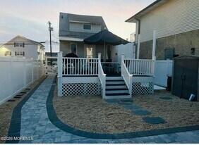 1704 Boulevard in Seaside Park, NJ - Building Photo