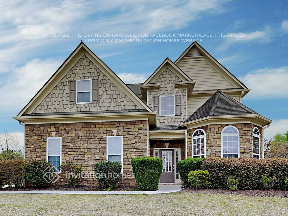 3310 Pebble Ridge Ln in Buford, GA - Foto de edificio