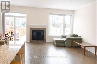 520 Earnscliffe Grove in Ottawa, ON - Building Photo - Building Photo