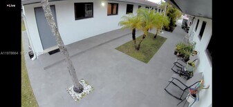 50 W 24th St in Hialeah, FL - Building Photo