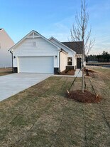 110 Charleston Gray Wy in Pageland, SC - Building Photo