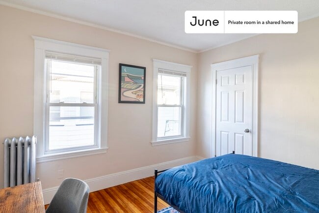 Private bedroom in 6 bed/2 bath Home in Boston, MA - Building Photo - Building Photo