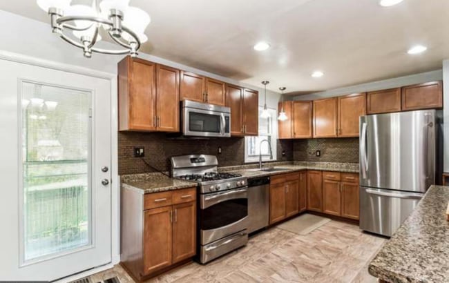 2277 Four Seasons Dr