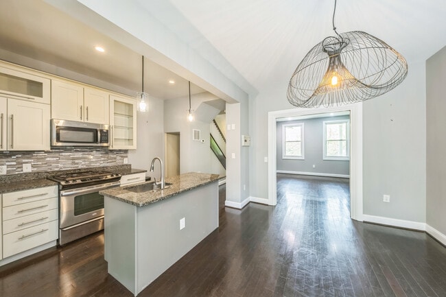 property at 723 K St NE