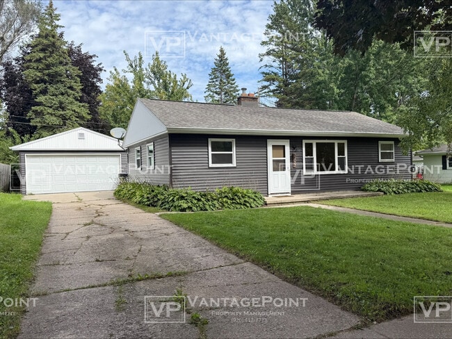 property at 509 Clover Ln
