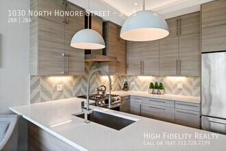 1030 N Honore St in Chicago, IL - Foto de edificio - Building Photo