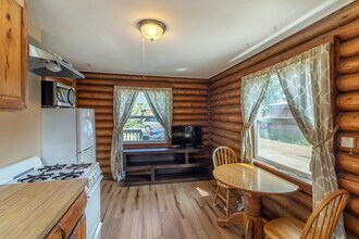 325 Vine St in Grand Lake, CO - Building Photo - Building Photo