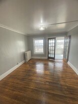 609 Wellington Ct in Waterloo, IA - Building Photo