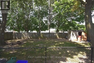 108 Bowman Ave in Whitby, ON - Building Photo - Building Photo