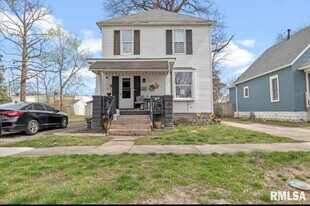 1844 S 2nd St in Springfield, IL - Building Photo