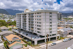 McCully Circle Apartments in Honolulu, HI - Building Photo - Building Photo