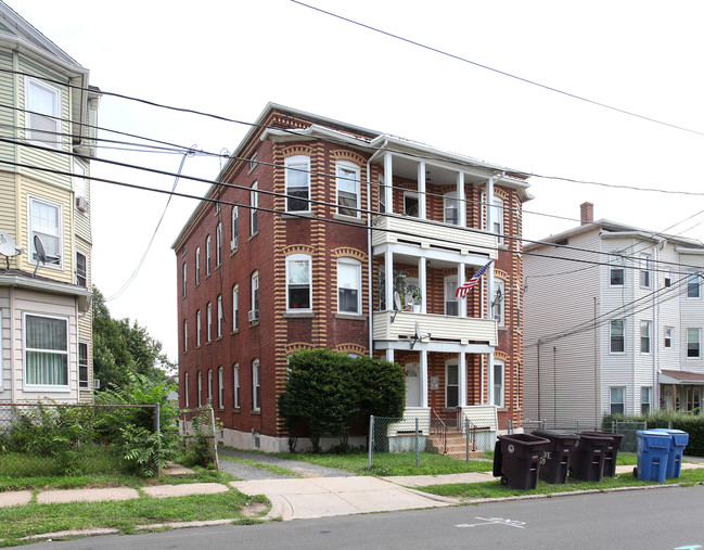 169 Grove St in New Britain, CT - Building Photo - Building Photo