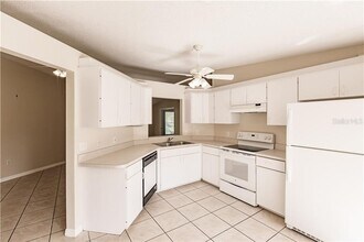 2431 Pinehurst St in Sarasota, FL - Building Photo - Building Photo
