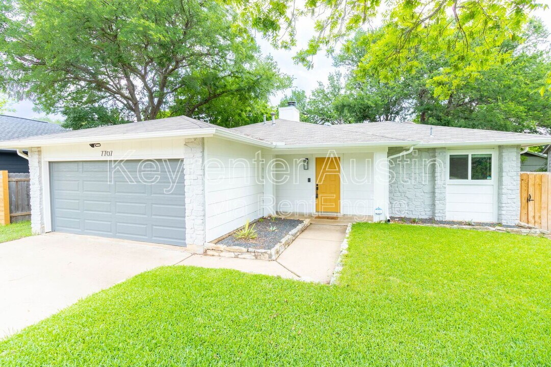 7707 Copano Dr in Austin, TX - Building Photo