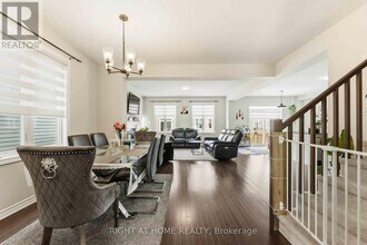 1006 Keeper Hts in Ottawa, ON - Building Photo - Building Photo