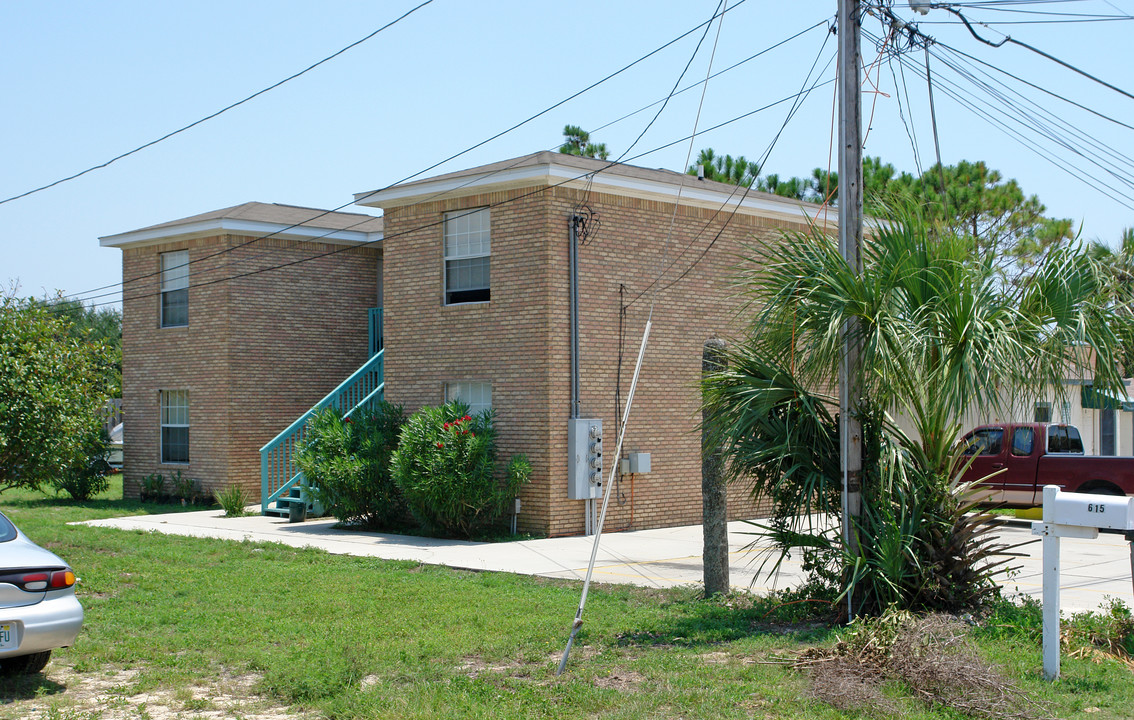 617 Gardenia St in Panama City Beach, FL - Building Photo