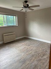 1 Glen Elm Dr in Pittsburgh, PA - Foto de edificio - Building Photo