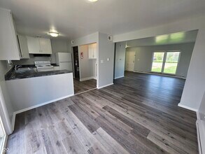 3829 Biscayne Rd in Indianapolis, IN - Building Photo - Building Photo