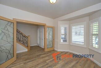 1994 Fielding Hill Ln in Draper, UT - Building Photo - Building Photo