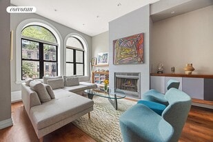 280 1st St in Brooklyn, NY - Building Photo