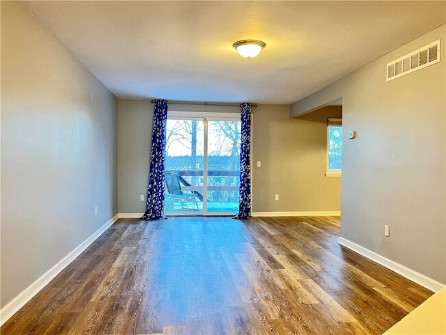 6 Bucklebury Hill in Fairport, NY - Building Photo - Building Photo