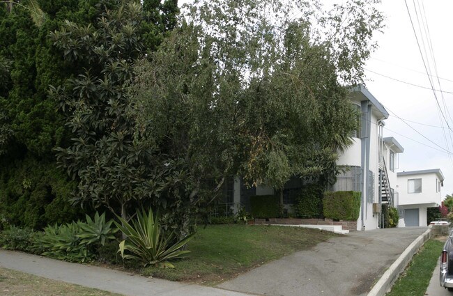 1353-1355 Edgecliffe Dr in Los Angeles, CA - Foto de edificio - Building Photo
