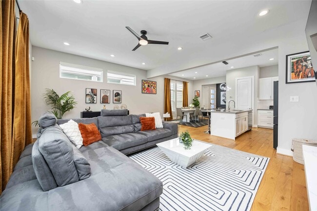 property at 5821 Kansas St