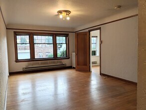 4235 Brooklyn Ave NE in Seattle, WA - Building Photo - Building Photo