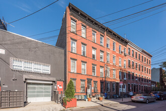 89 Luquer St in Brooklyn, NY - Building Photo - Building Photo