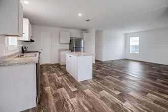 1244 W Bohland St in Avon Park, FL - Building Photo - Building Photo