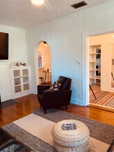 411 SW 19th St, Unit 1 in Fort Lauderdale, FL - Foto de edificio - Building Photo