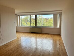 1210 N Taft St in Arlington, VA - Building Photo - Building Photo