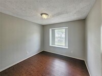 16343 Maplemont Dr photo'