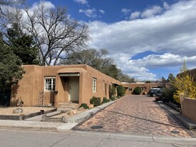 Manzana Villas Casitas de Santa Fe Apartments