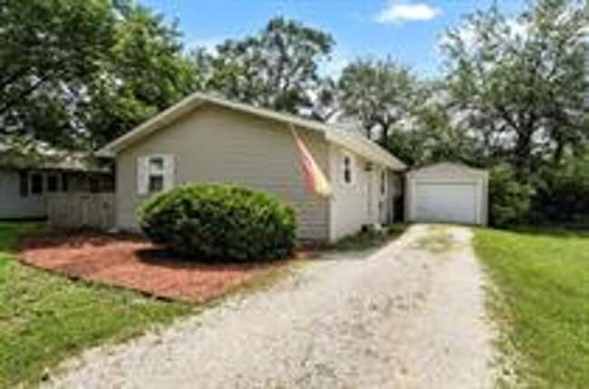 property at 307 Thompson St