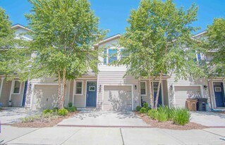 310 S F St in Pensacola, FL - Building Photo
