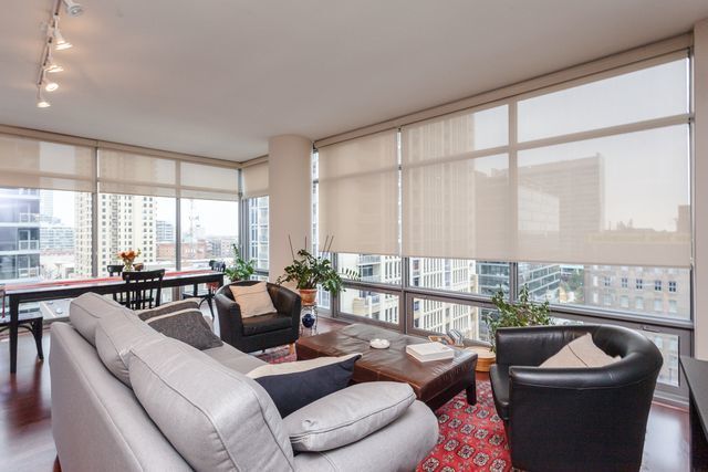100 E 14th St, Unit 906 in Chicago, IL - Building Photo - Building Photo