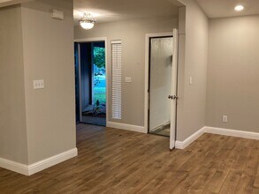 1382 Love Way in Auburn, CA - Building Photo - Building Photo